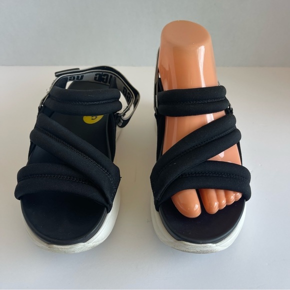 UGG LA Sun Women's Slingback Platform Sandals in Black Womens Size 5 - Picture 3 of 12